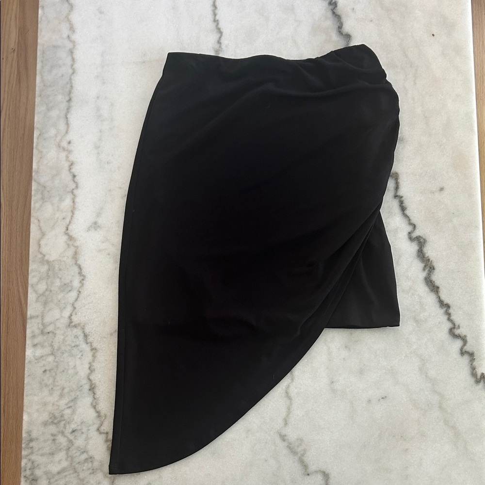 Guess Asymmetrical Black Skirt